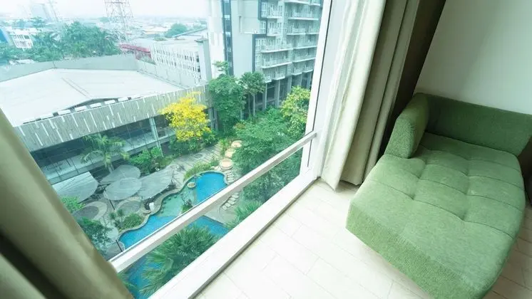 Standard Oda, 1 En Büyük (King) Boy Yatak, Sigara İçilebilir, Havuz Manzaralı (Bathtub)