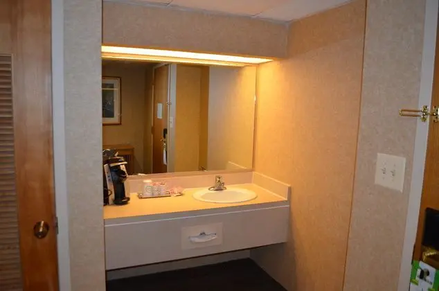 Suit King Size Bed