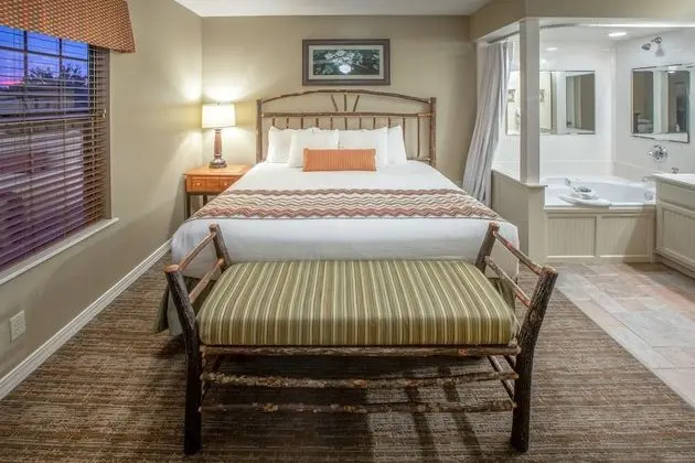 Villa, 2 Yatak Odası (Lodge, 1 King & 1 Queen Bed)