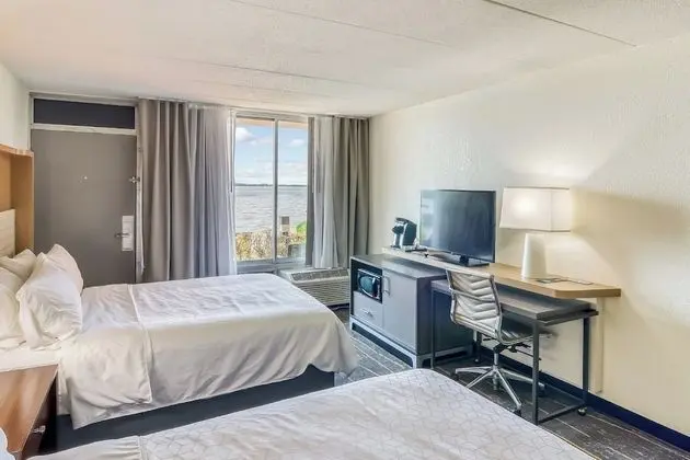 Standard Oda, 2 Büyük (Queen) Boy Yatak, Engellilere Uygun (Beach Access)