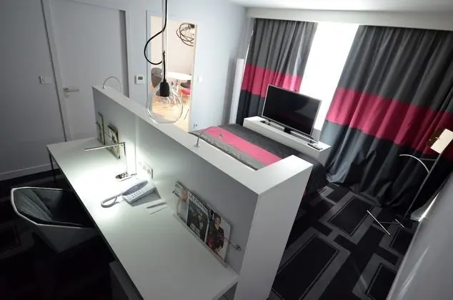 Süit, 1 En Büyük (King) Boy Yatak ve Çekyat