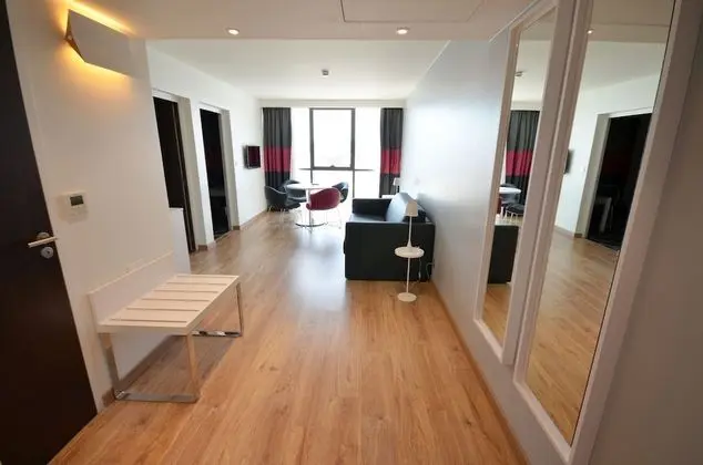 Süit, 1 En Büyük (King) Boy Yatak ve Çekyat