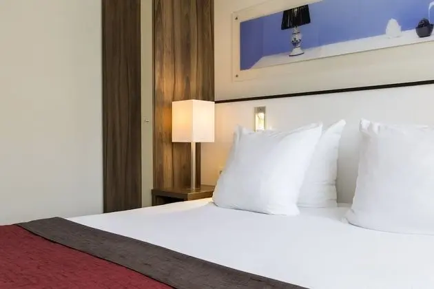 Standard Oda, 1 Büyük (Queen) Boy Yatak