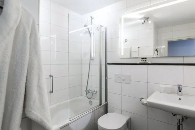 Standard Oda, 1 En Büyük (King) Boy Yatak, Şehir Manzaralı