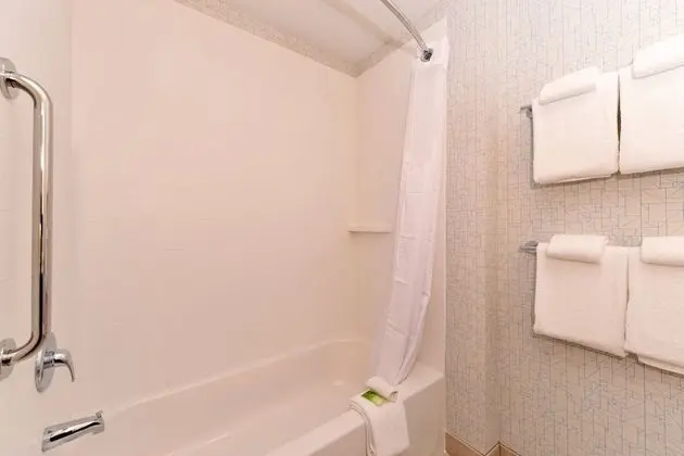 Süit, 2 Büyük (Queen) Boy Yatak (Walk-In Shower)
