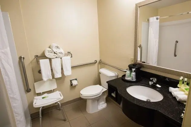 Süit, 1 En Büyük (King) Boy Yatak, Engellilere Uygun (Mobility Tub)