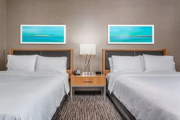 Standard Oda, 2 Büyük (Queen) Boy Yatak, Engellilere Uygun, Nehir Manzaralı