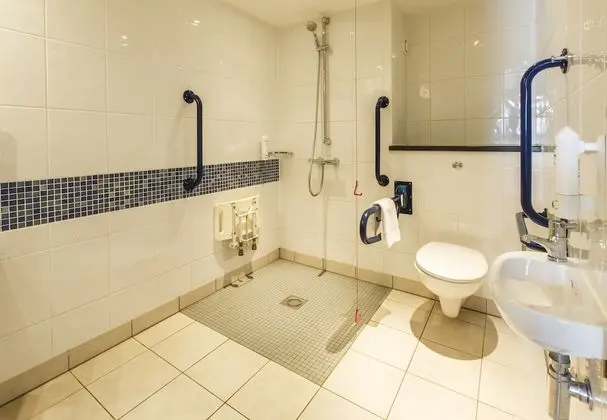 Standard Oda, 1 Çift Kişilik Yatak, Engellilere Uygun