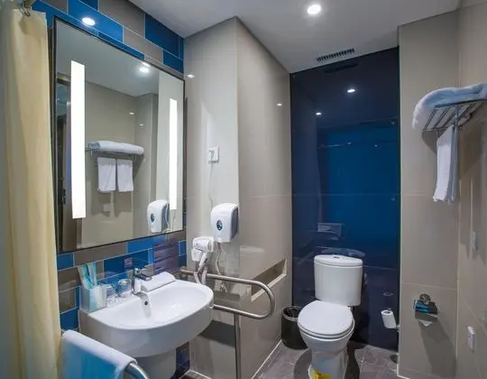 Çift ​​kişilik Queen Size Bed