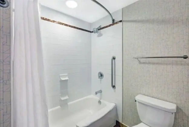 Standard Oda, 2 Büyük (Queen) Boy Yatak (Extra Floor Space)