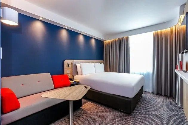 Standard Oda, 1 Çift Kişilik Yatak ve Çekyat