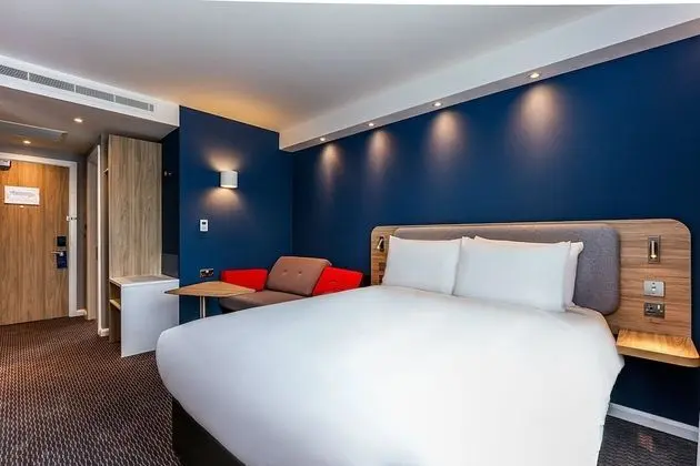 Standard Oda, 1 Çift Kişilik Yatak ve Çekyat