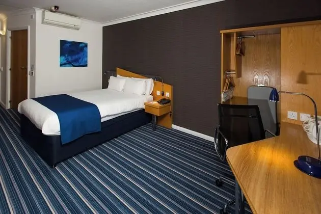 Standard Oda, 1 Çift Kişilik Yatak, Engellilere Uygun