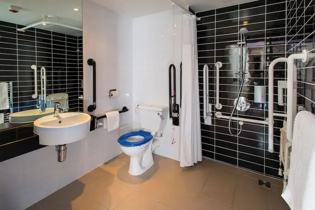 Standard Oda, 1 Çift Kişilik Yatak, Engellilere Uygun