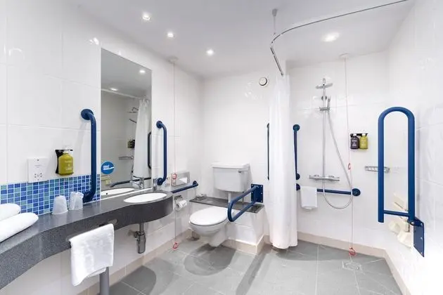 Standard Oda, 2 Tek Kişilik Yatak, Engellilere Uygun (Wheelchair)