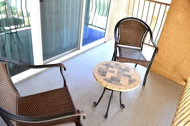 Süit, 1 Büyük (Queen) Boy Yatak, Sigara İçilmez, Balkon