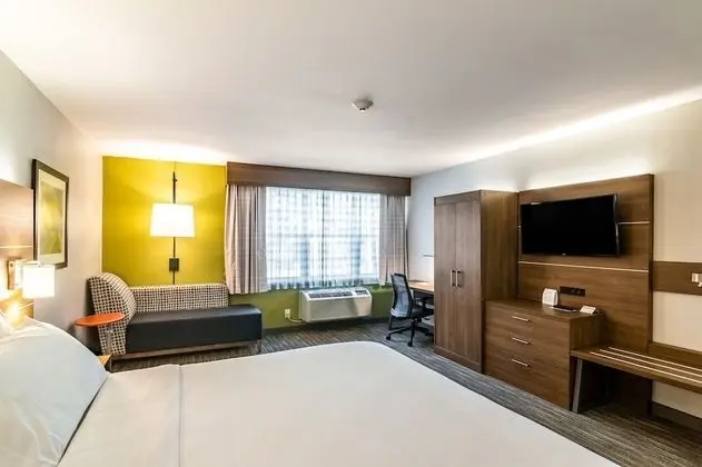 Standard Oda, 1 En Büyük (King) Boy Yatak, Engellilere Uygun (Comm, Mobil Roll In Shwr)