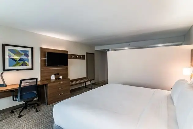Süit, Birden Çok Yatak (Extra Living Area)