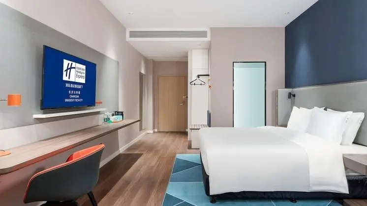 Standard Oda, 1 En Büyük (King) Boy Yatak (Extra Floor Space)