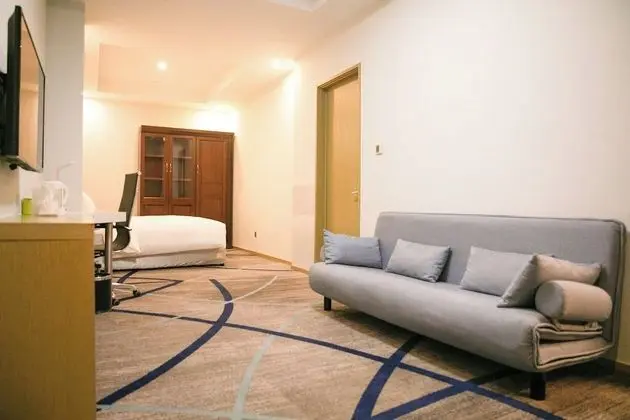 Süit, Birden Çok Yatak (Additional Living Area)