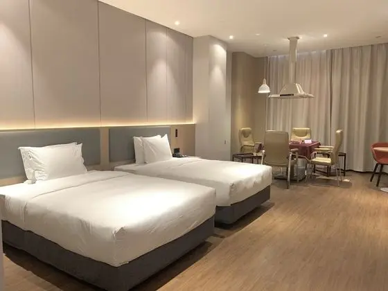 Standard Oda, 1 En Büyük (King) Boy Yatak, Şehir Manzaralı (Extra Space)