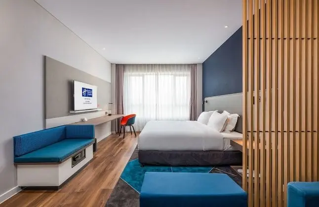 Standard Oda, 1 En Büyük (King) Boy Yatak (Extra Floor Space)