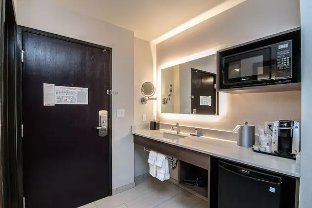 Standard Oda, 1 En Büyük (King) Boy Yatak, Balkon, Şehir Manzaralı