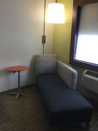 Standard Oda, 1 En Büyük (King) Boy Yatak, Engellilere Uygun (Accessible Shower)