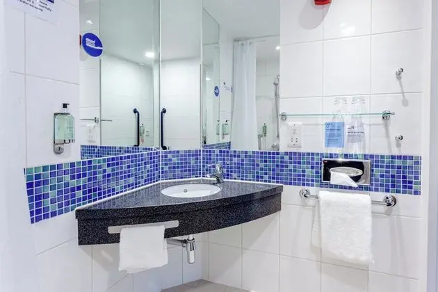 Standard Oda, 1 Çift Kişilik Yatak ve Çekyat