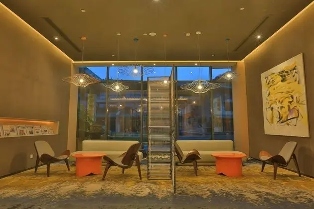 Standard Oda, 1 En Büyük (King) Boy Yatak, Balkon, Nehir Manzaralı