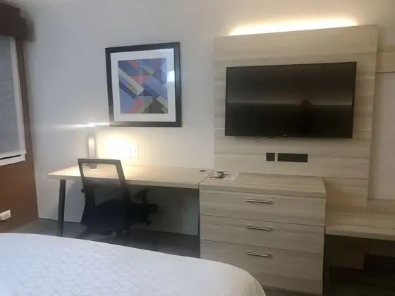 Standard Oda, 1 En Büyük (King) Boy Yatak, Manzaralı
