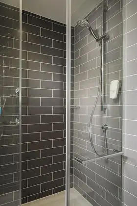 Standard Oda, 1 Çift Kişilik Yatak, Engellilere Uygun