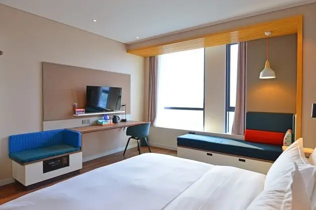 Standard Oda, 1 En Büyük (King) Boy Yatak (Extra Floor Space)
