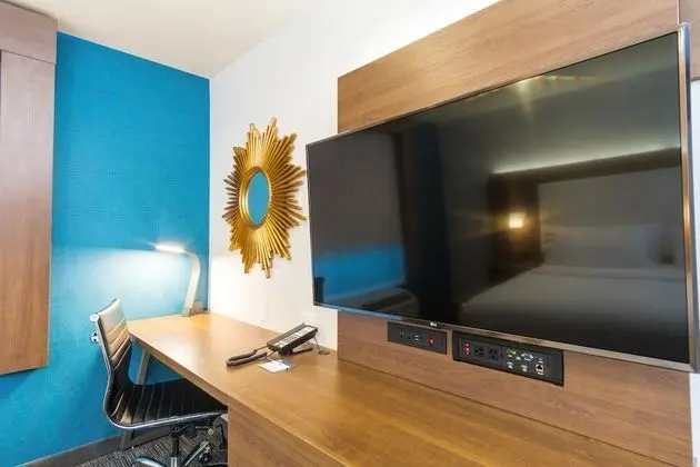 Standard Oda, 1 En Büyük (King) Boy Yatak, Şehir Manzaralı