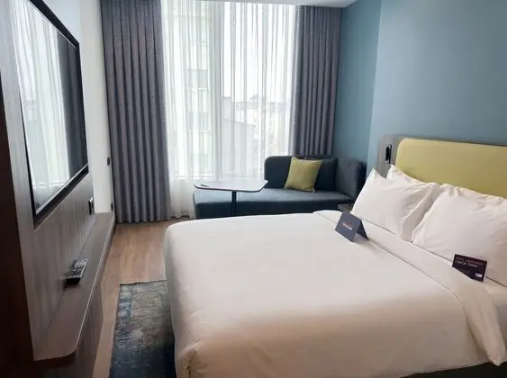 1 Queen Standard Double Room With Balcony