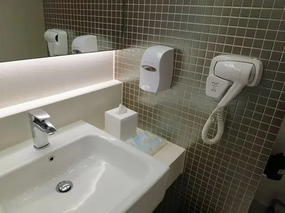 Standard Room, 1 Queen Bed, Sea View (High Floor)