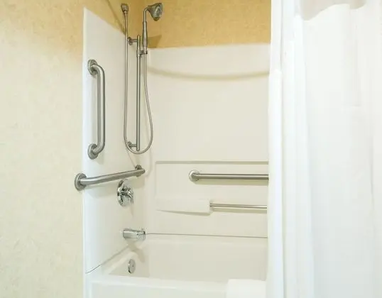 Standard Oda, 1 En Büyük (King) Boy Yatak, Engellilere Uygun (Mobility, Transfer Shower)