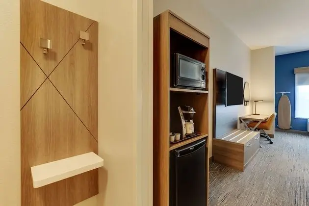 Standard Oda, 1 En Büyük (King) Boy Yatak (Extra Floor Space)