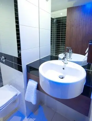 Standard Oda, 1 Çift Kişilik Yatak ve Çekyat