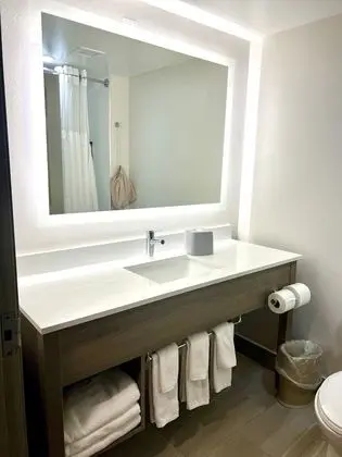 Standard Oda, 1 En Büyük (King) Boy Yatak