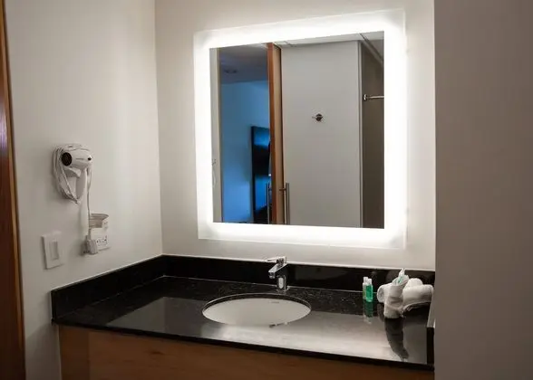 Standard Oda, 2 Çift Kişilik Yatak, Göl Manzaralı (Top Floor)