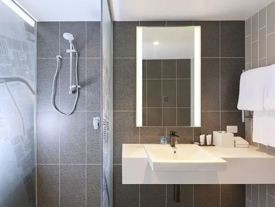 Standard Oda, 1 Büyük (Queen) Boy Yatak (High Floor)