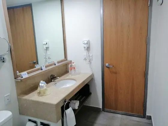 Standard Oda, 2 Çift Kişilik Yatak, Şehir Manzaralı (City View)