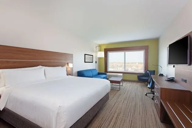 Standard Oda, 2 Büyük (Queen) Boy Yatak, Engellilere Uygun (Mobility)