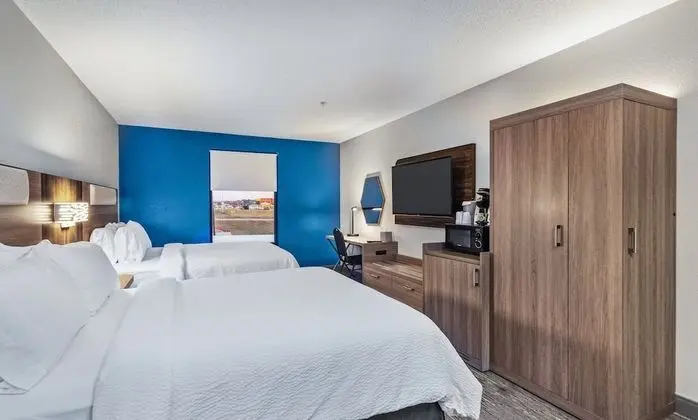 Standard Oda, 2 Büyük (Queen) Boy Yatak (Extra Floor Space)