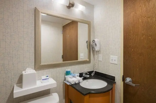 Standard Oda, 1 En Büyük (King) Boy Yatak, Şehir Manzaralı