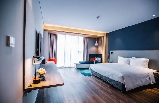 Standard Oda, 1 En Büyük (King) Boy Yatak (Extra Floor Space)