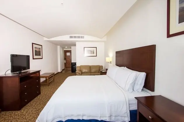 Standard Oda, 1 En Büyük (King) Boy Yatak (Extra Floor Space)