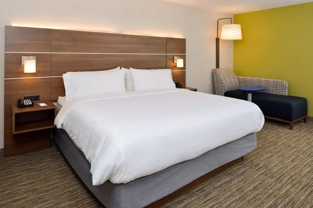 Standard Oda, 1 En Büyük (King) Boy Yatak (Leisure)