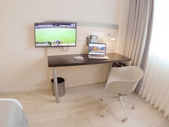 Standard Oda, 1 Çift Kişilik Yatak ve Çekyat, Sigara İçilmez